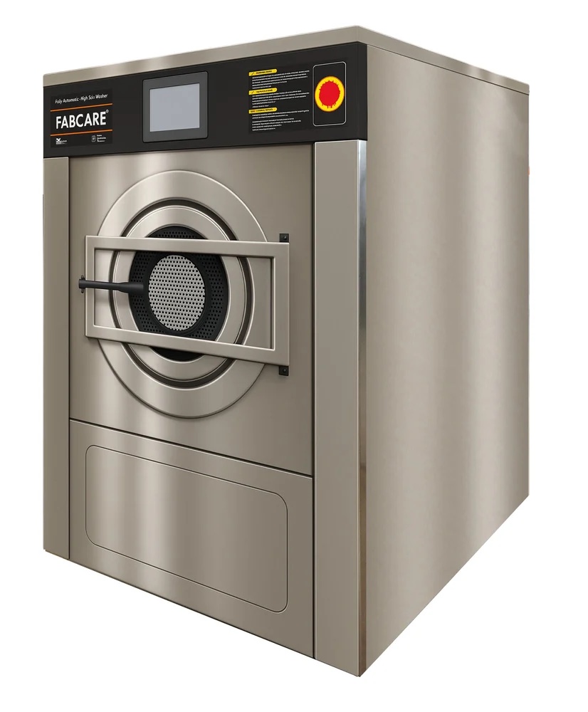Fully automatic high-spin industrial washer in the Tarumay Exports washing unit